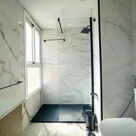 Neptuno 508 2 Bedrooms Sea Views 马尔韦利亚