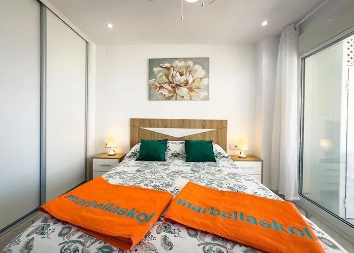 Neptuno 508 2 Bedrooms Sea Views ماربيا