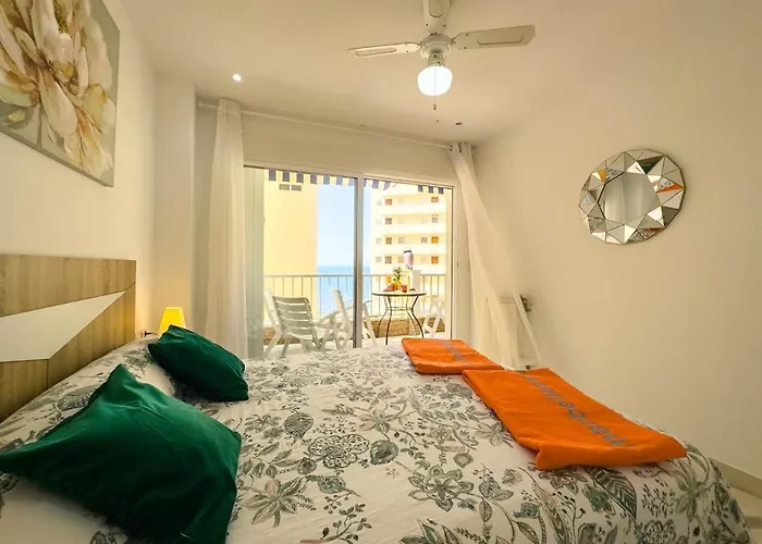 Neptuno 508 2 Bedrooms Sea Views Marbella